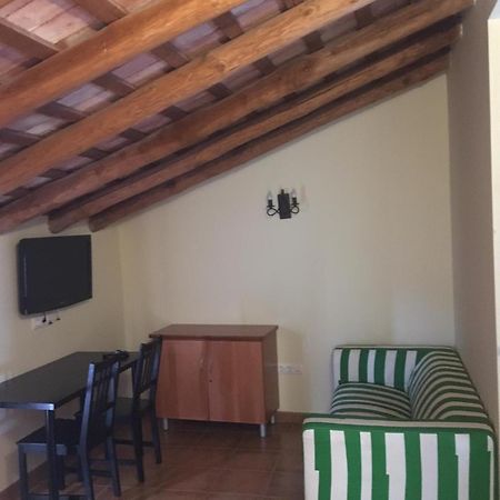 Apartamentos Turisticos Rurales El Pua カサジャ・デ・ラ・シエラ エクステリア 写真